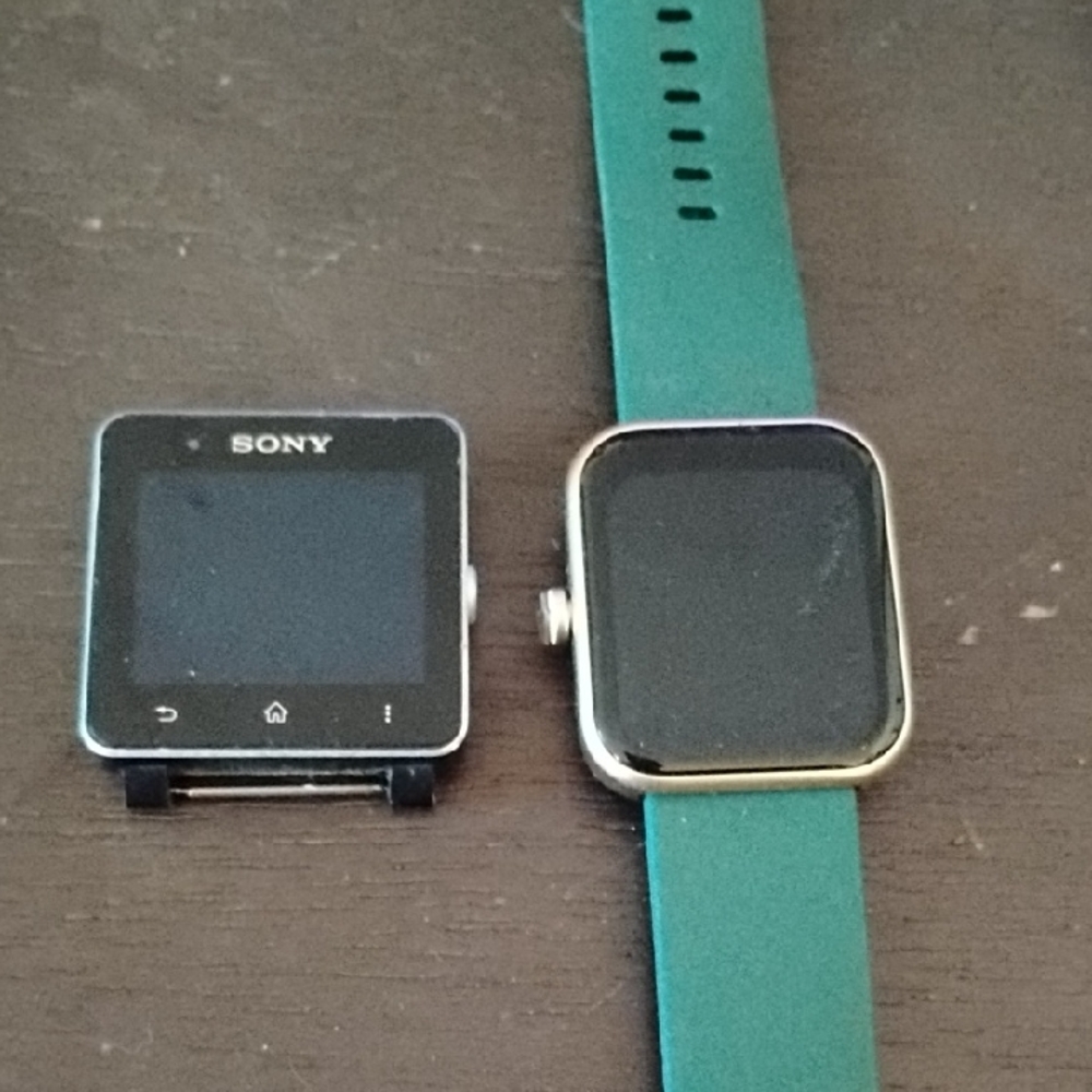 Apple/Microsoft Smartwatch&EW1 Black and Green Smartwatch w/Strap